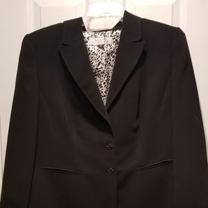 Tahari Womens Black Suit size 14w